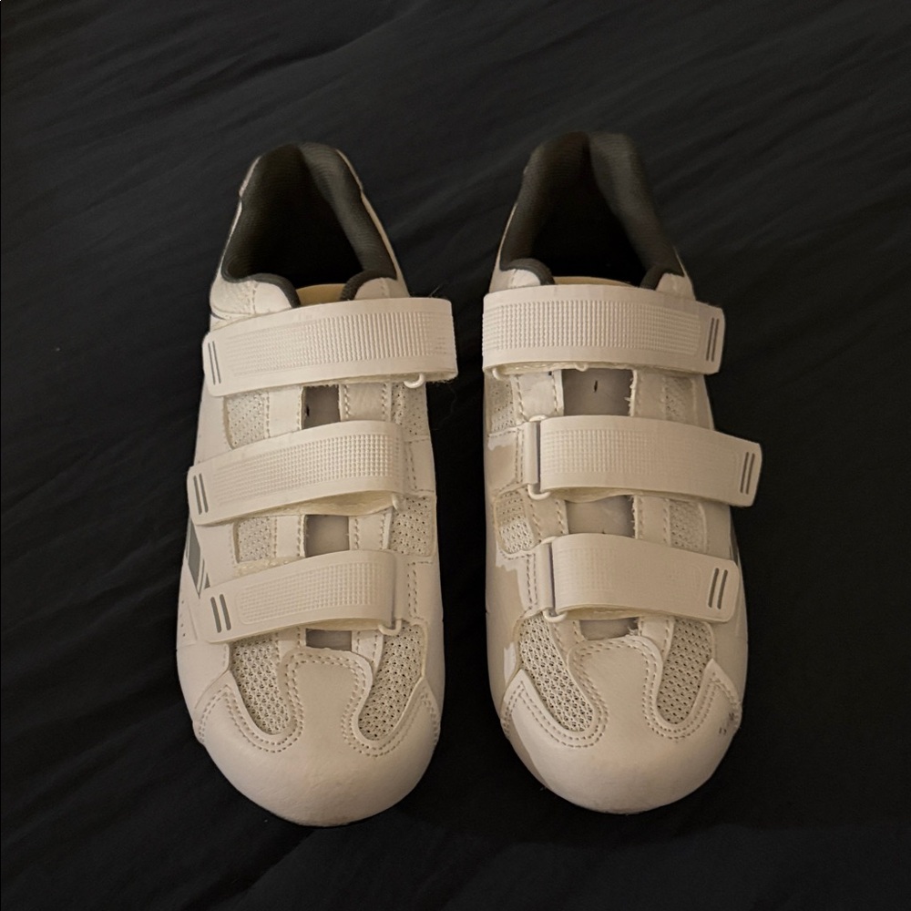 White Tommaso w pista cycling shoes size 9
